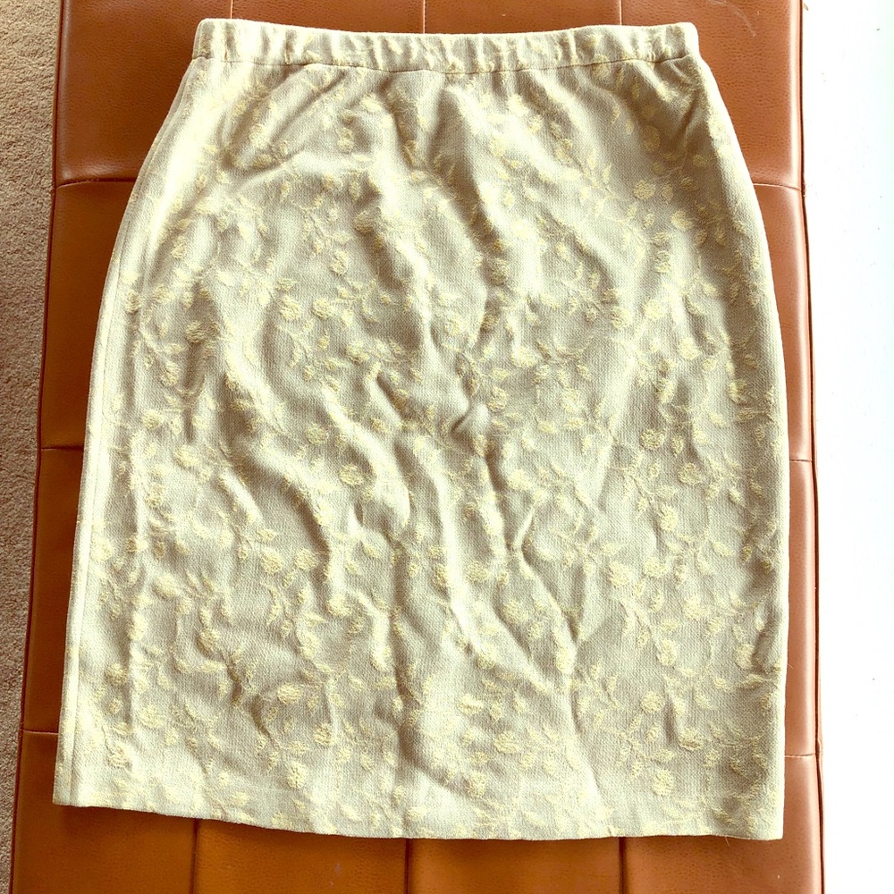 St. John Evening knit skirt